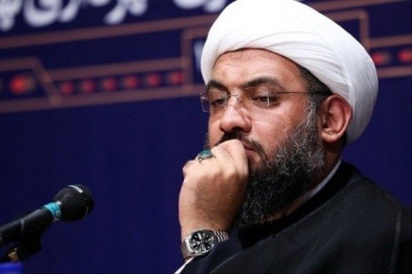 تدوام طرح «پیک کتاب» با رویکرد توجه به سالمندان، معلولان و جانبازان