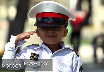 قانونمداری بین دانش آموزان با کمک پلیس نهادینه شود