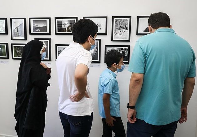 گالری هنر طهران در خیابان ایرانشهر تهران آغاز به کار کرد