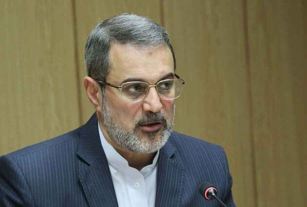 انتقاد وزیر آموزش و پرورش از اجبار والدین برای تدریس کتب کمک آموزشی