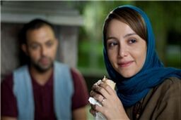 «رخ دیوانه» با زیرنویس فرانسه به نمایش درآمد