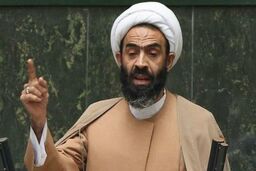 صدا و سیما باید عبرت بگیرد/ آنهایی که چهره شدند فکر می کنند مانند شتر می توانند بار امنیت به دوش بکشند