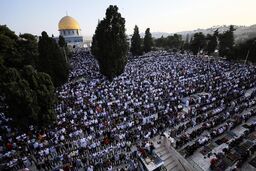 مشارکت ۱۰۰ هزار نفر در نماز عید قربان در مسجد الاقصی