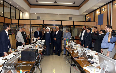 بازدید حسن روحانی از ستاد انتخابات کشور