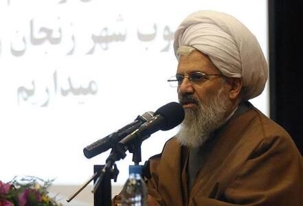 قرآن ثبات شخصیت در برابر استکبار را ریشه‌دار می‌کند