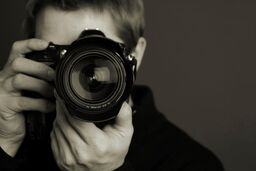 مراسم جایزه عکاس سال ۲۰۱۸ فراخوان داد