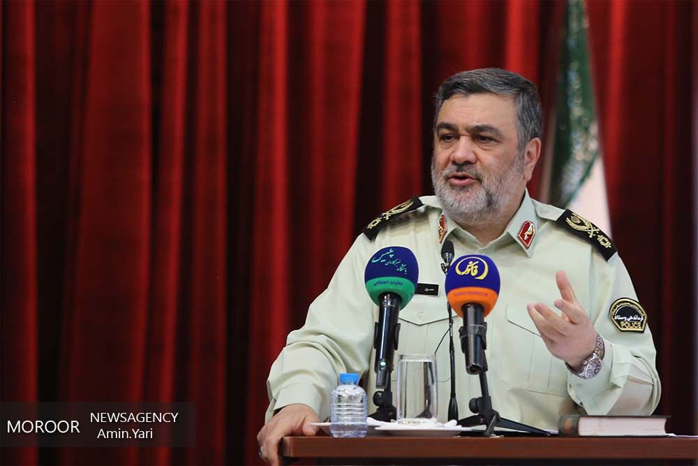 شخصا فرآیند هوشمندسازی پلیس را دنبال می کنم