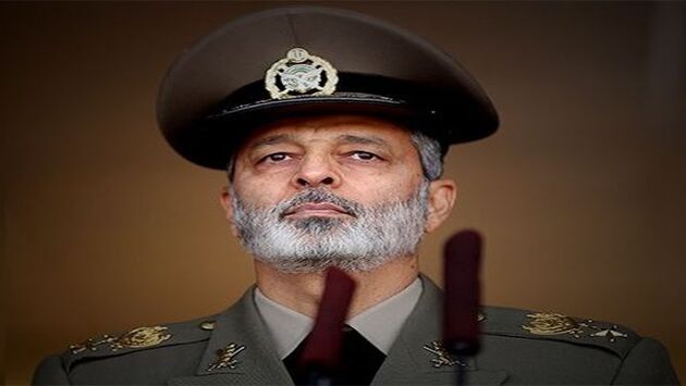 بازدید سرلشکر موسوی از تیپ ۳۹۲ زرهی دشت آزادگان