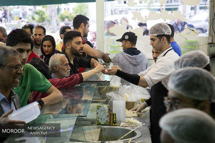 حال و هوای ماه مبارک رمضان در بازار تجریش تهران و امامزاده صالح