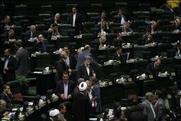 تقدیر خلبانان و دلاورمردان هشت سال دفاع مقدس از مجلسی ها برای تصویب ماده 37 لایحه برنامه ششم توسعه