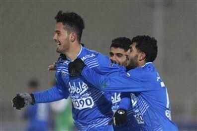 نورافکن فردا با استقلال تمدید می‌کند