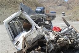 واژگونی یک دستگاه پراید در استان سمنان 