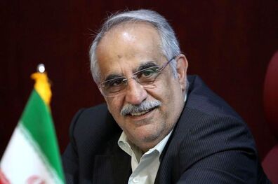 وزیر اقتصاد وارد وین شد