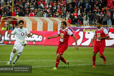 دیدار تیم های پرسپولیس و ذوب آهن اصفهان