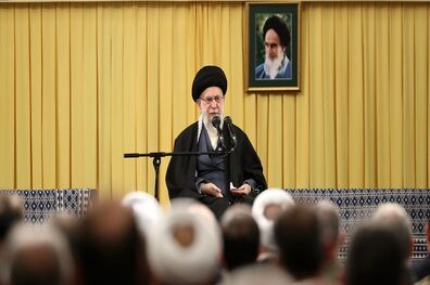  با صدای بلند بیان می‌کنیم از ملت فلسطین حمایت می‌کنیم