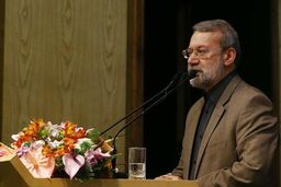 لاریجانی: اعتکاف عملیات بزرگ فرهنگی است/مراسم‌های اعتکاف نباید وجه سیاسی به‌خود بگیرند