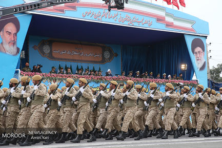 رژه روز ارتش با حضور رییس جمهوری