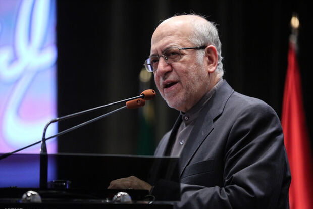 وزیر صنعت، معدن وتجارت وارد لرستان شد