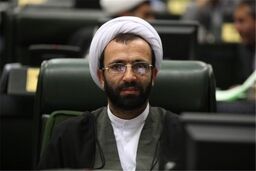 مهمترین اولویت دولت دوازدهم باید حل مشکل بیکاری و معیشتی مردم باشد