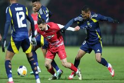 تساوی تلخ پرسپولیس مقابل النصر؛ امیدهای صعود کم‌رنگ شد