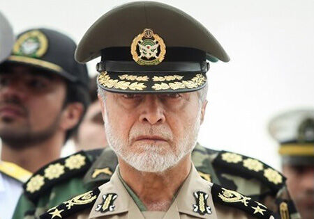 باید توان رزمی برای مقابله با دشمنان را بالا ببریم