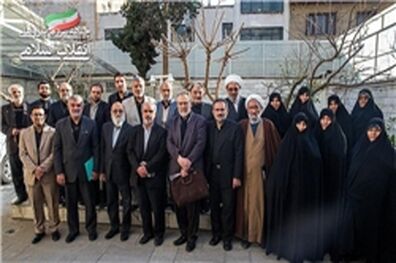 معنای مصوبه «حقوق 24 میلیونی مدیران دولتی» ریشخند عدالت است/ بهارستان‌نشینان به فاصله طبقاتی 30 برابری رأی مثبت دادند