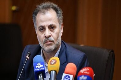هیچ‌گونه آثار و شواهدی از ضرب و جرح در ناحیه سر و صورت وجود نداشت
