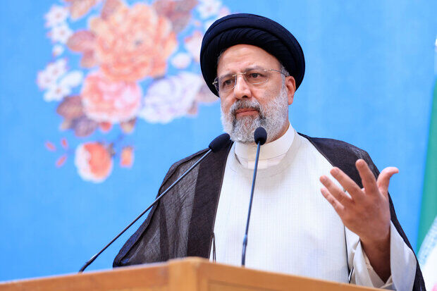 مدیران نسبت به فساد حساسیت داشته باشند