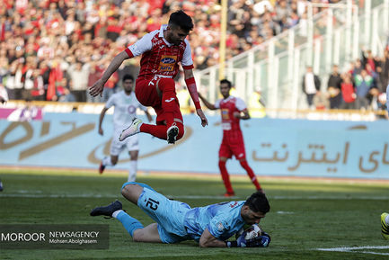 دیدار تیم های پرسپولیس و ذوب آهن اصفهان
