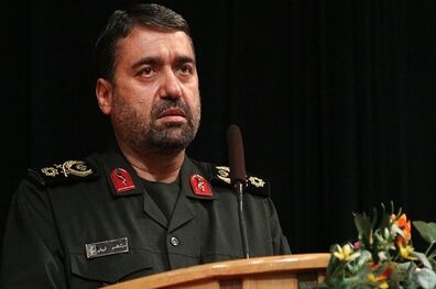 انقلاب اسلامی عرصه را بر دشمن تنگ کرده است