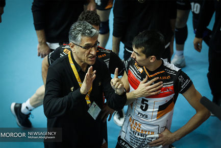 دیدار تیم های والیبال بانک سرمایه و شهرداری تبریز