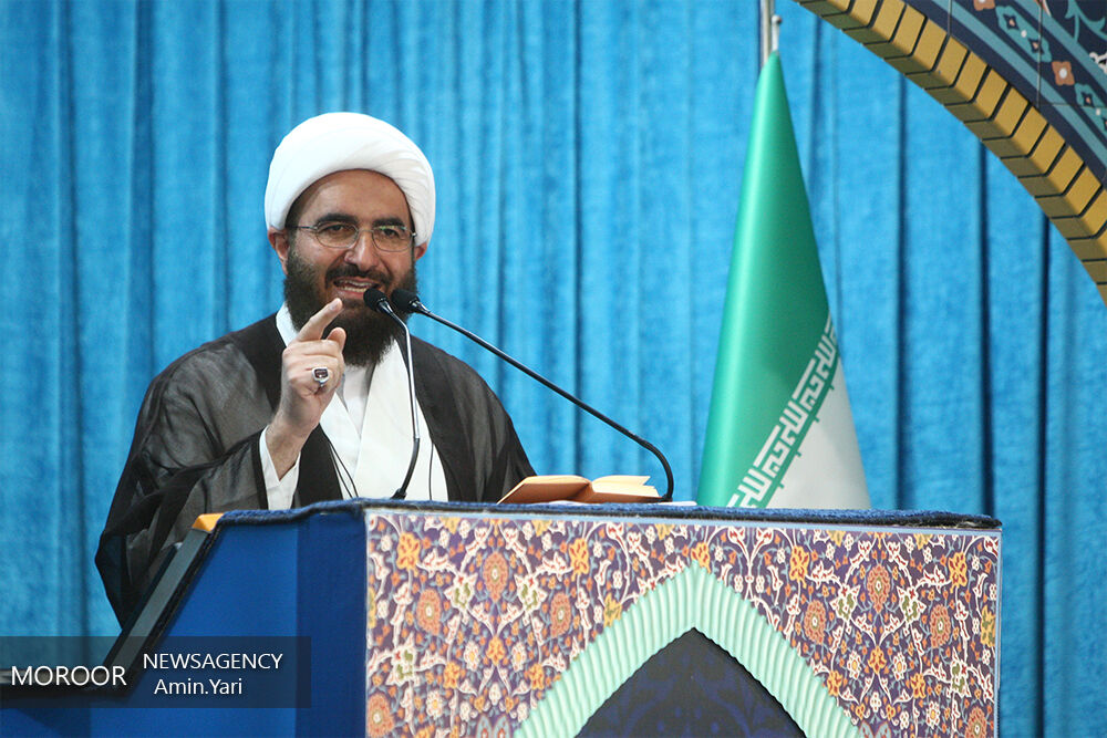 نتوانستیم حق نماز جمعه را ادا کنیم و شکر آن را به جای آوریم