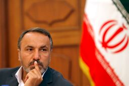 تهیه گزارش کمیسیون عمران درباره دختران هرمزگانی