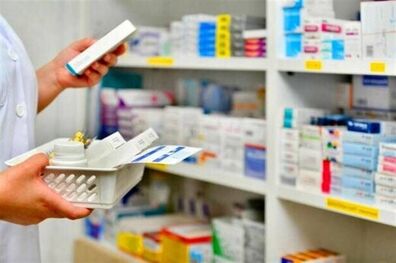 نیاز دارویی کشور در شرایط تحریمی از طریق تولید و واردات تأمین شود