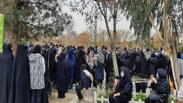 پیکر زهره فکور صبور به خاک سپرده شد