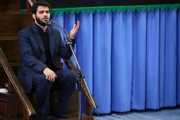 مراسم مناجات‌خوانی شب‌های پایانی رمضان با حضور میثم مطیعی