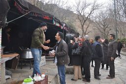 استقبال چشمگیر مسافرین نوروزی از نمایشگاه صنایع‌دستی کرمانشاه