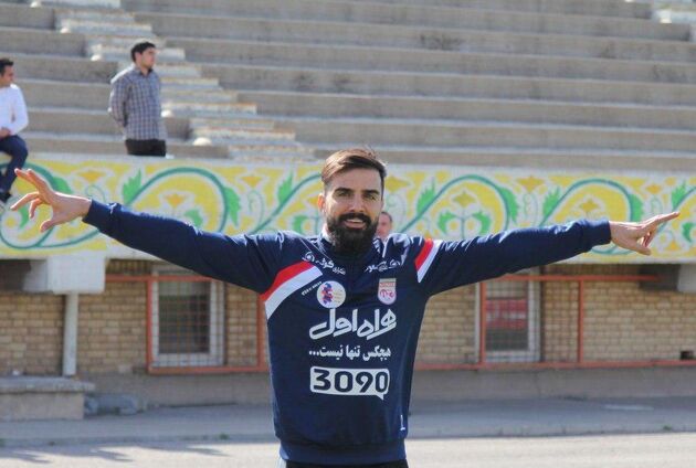 عشوری برگشت اما بازی نمی کند