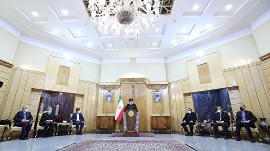 بدون تردید همکاریهای ایران و روسیه میتواند به حل بحرانهای منطقهای کمک کند