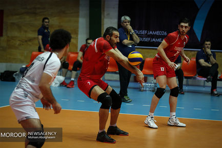 دیدار تیم های والیبال بانک سرمایه و شهرداری تبریز