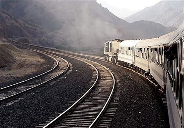 مسیر مسافربری قطار از سمت گرگان به تهران هیچ مشکلی ندارد