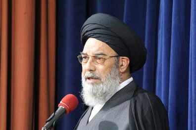 مردم به فردی با دیدگاه‌های هماهنگ با رهبر انقلاب رای دهند