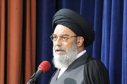 مردم به فردی با دیدگاه‌های هماهنگ با رهبر انقلاب رای دهند