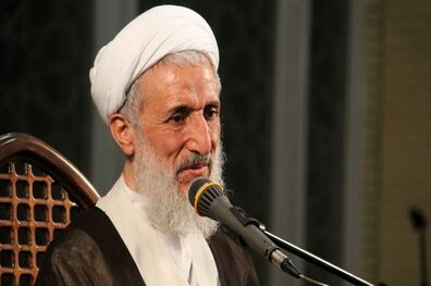 برای حل مشکلات هر سه قوه به میدان آمده‌اند