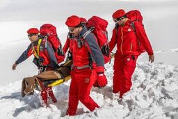 سقوط بهمن ۱۲ کشته داشت، زلزله چند کشته خواهد داشت؟!