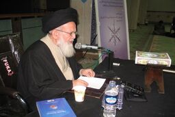 دشمن در جبهه فرهنگی به دنبال شکستن استقامت توحیدی مسلمانان است