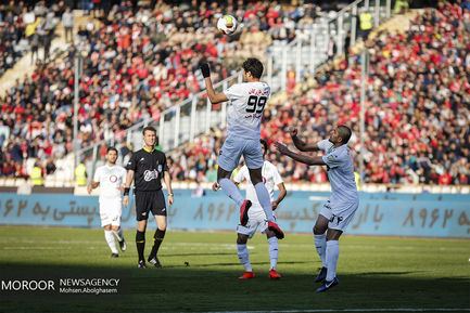 دیدار تیم های پرسپولیس و ذوب آهن اصفهان