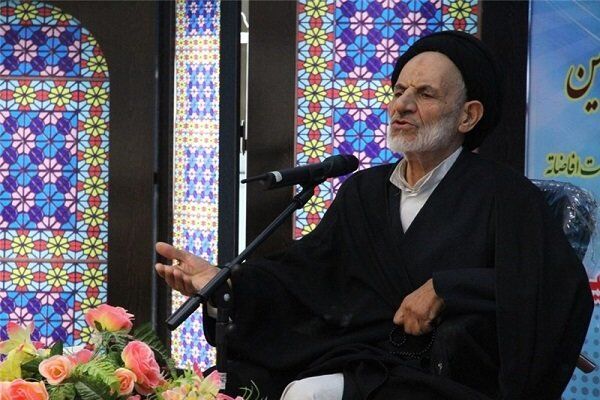 واردات کالای قاچاق خیانت به مردم است
