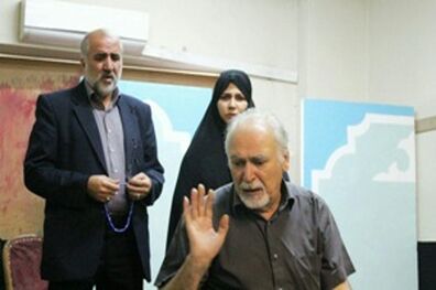 آسمان برای تو می بارد به روی صحنه می رود 