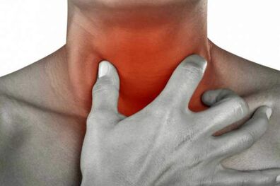 علت احساس گیرکردن غذا در گلو چیست؟